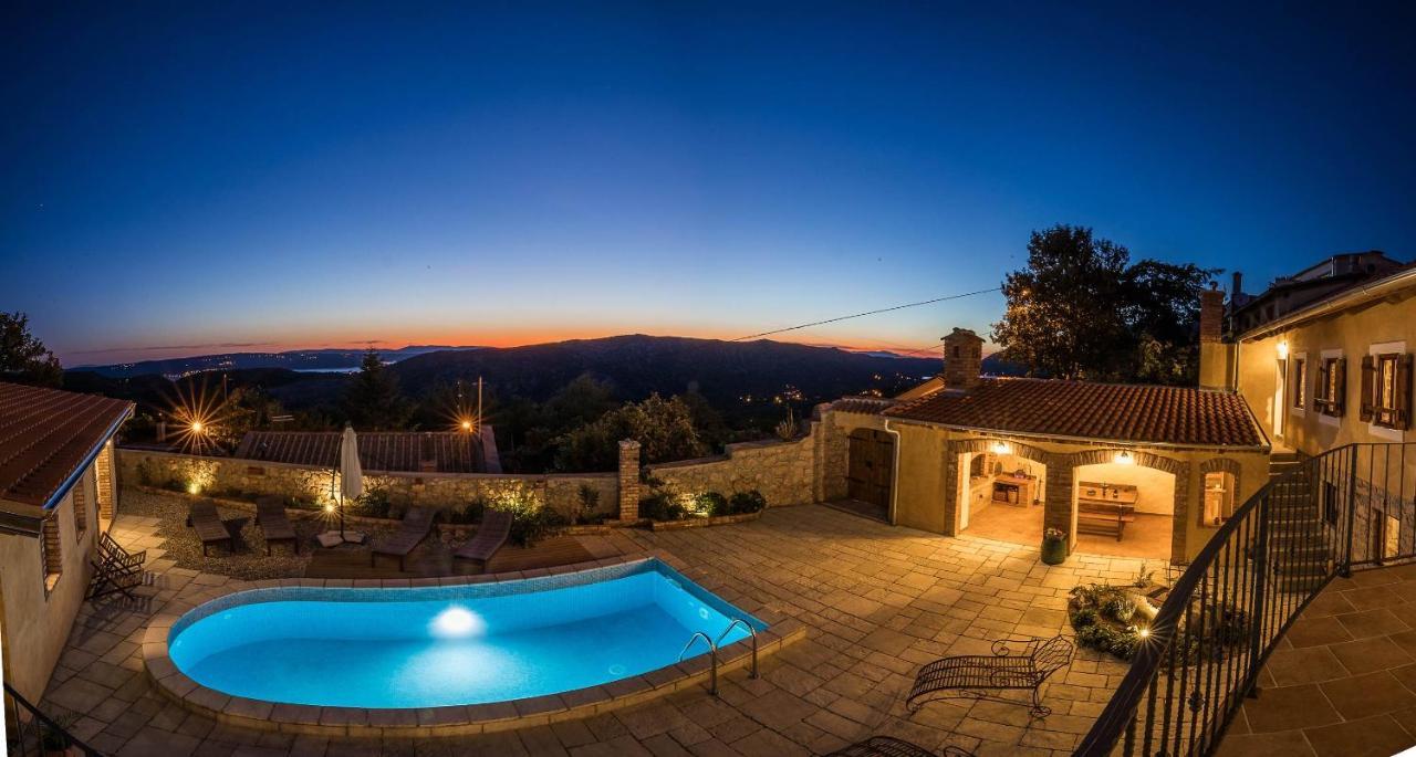 Hacienda Villa